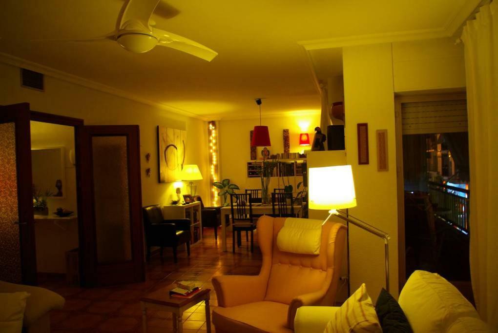 Bed&Coffee - Habitacion En Vivienda Habitual Lejlighed Santa Pola Eksteriør billede